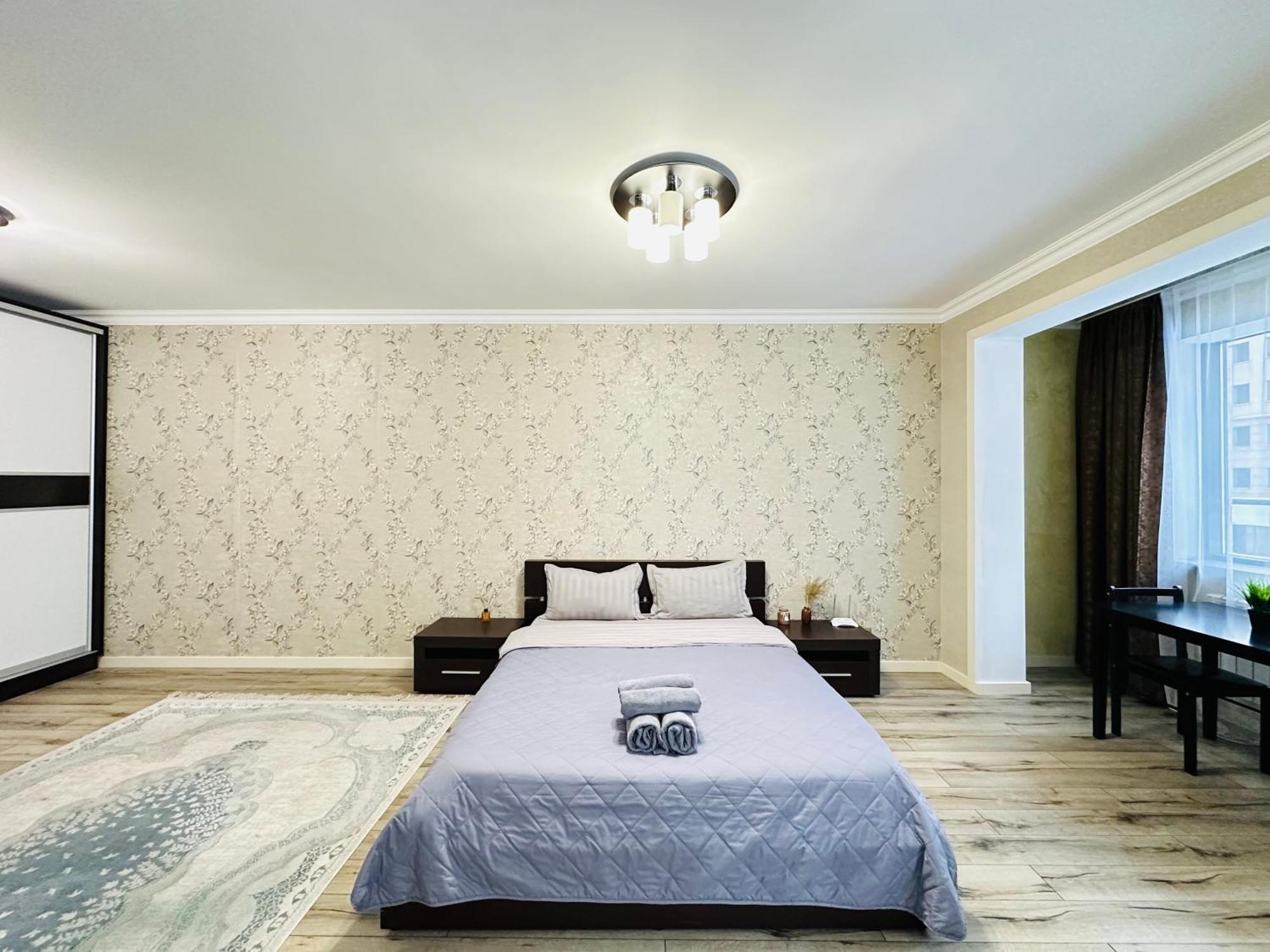 Vostochnyi Park Apartament In The Center Of Almaty Apartment Exterior photo
