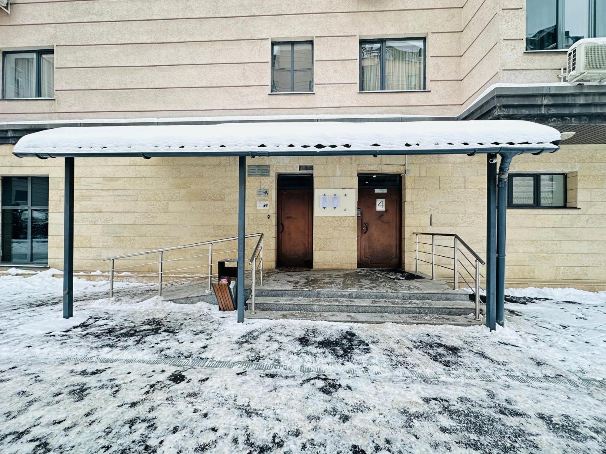 Vostochnyi Park Apartament In The Center Of Almaty Apartment Exterior photo